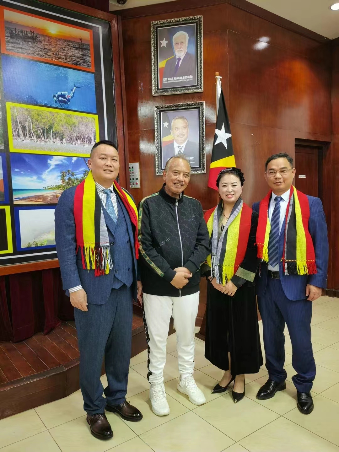 1736748583929744.jpg b67f4c0d6a3b386ecf944f7c30b1f57.jpg